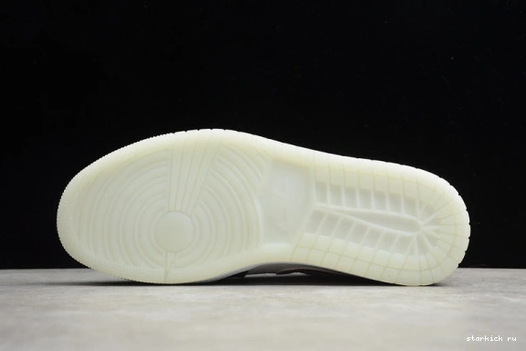 Low CW7309-090 Galaxy Air Jordan 1 CW7309-090 0804